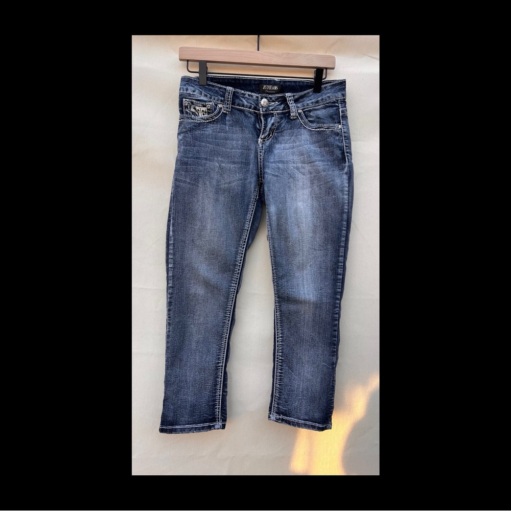 Straight Leg Women’s Jeans in Washed Blue